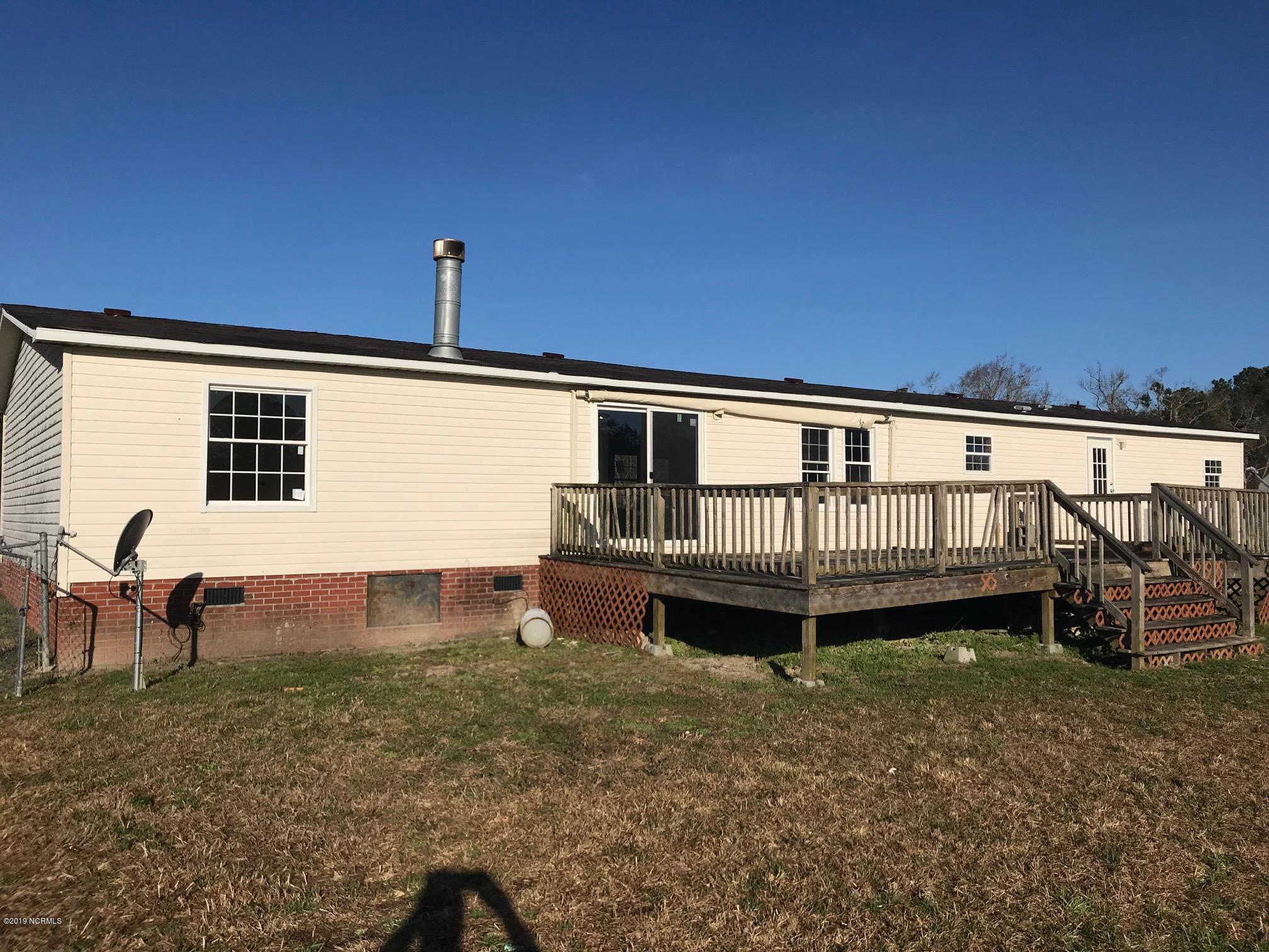 310 Taylor Road Havelock, NC 28532 - Photo 7 of 25 310 Taylor Rd (27)