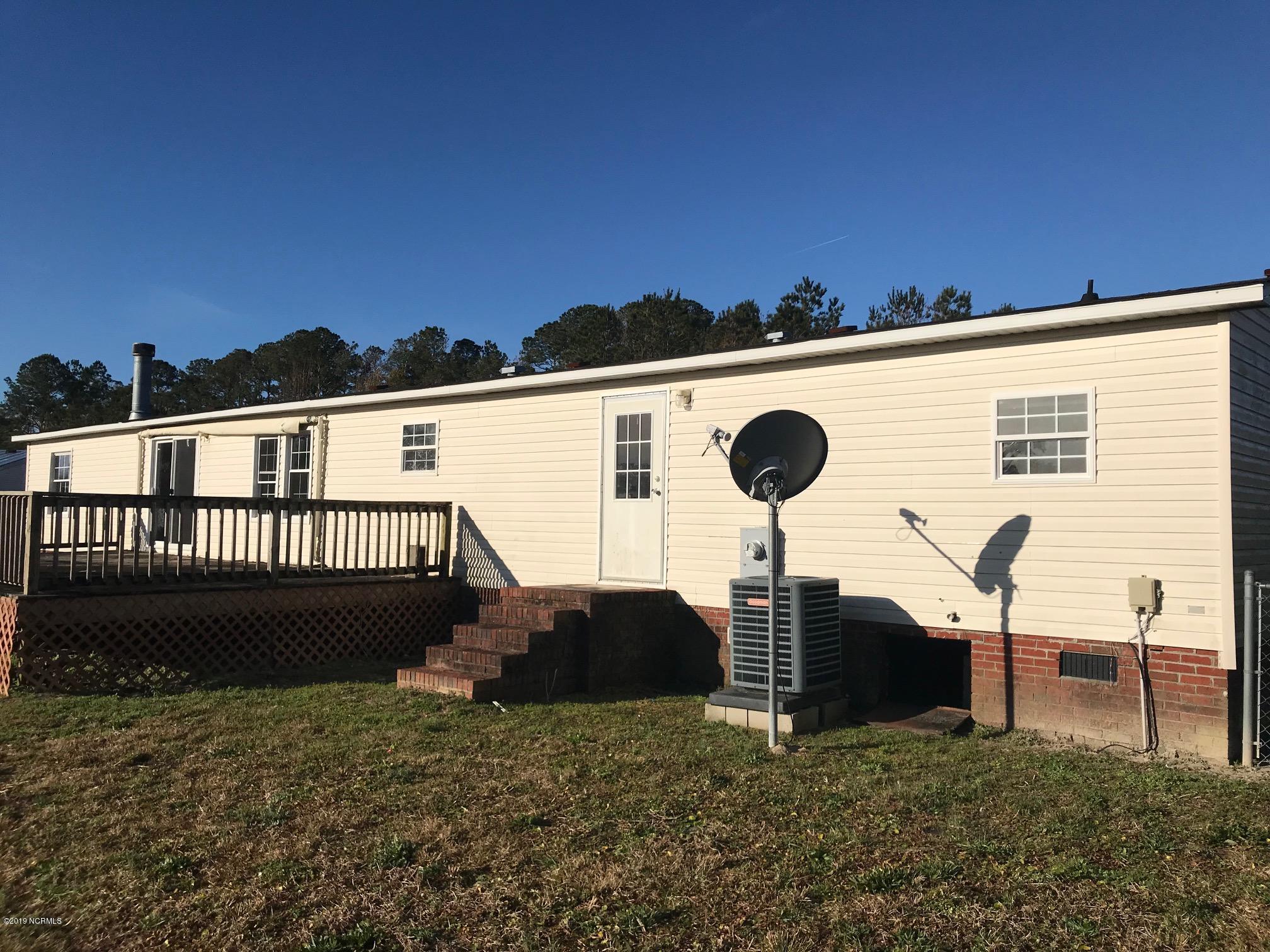 310 Taylor Road Havelock, NC 28532 - Photo 8 of 25 310 Taylor Rd (28)