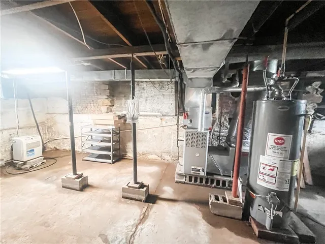 $183,000 | 628 South Clay Street, Nevada, MO 64772