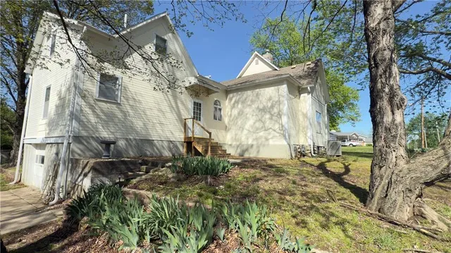 $183,000 | 628 South Clay Street, Nevada, MO 64772