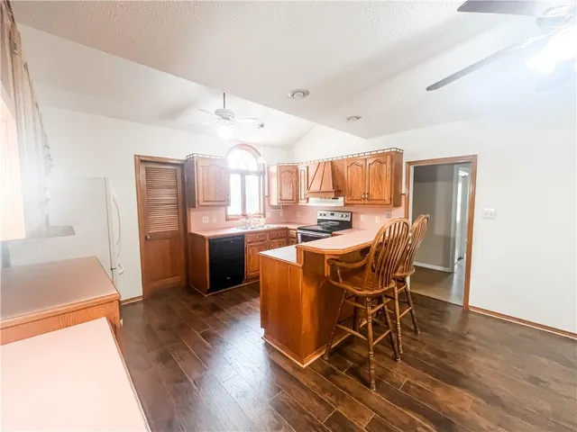 $183,000 | 628 South Clay Street, Nevada, MO 64772