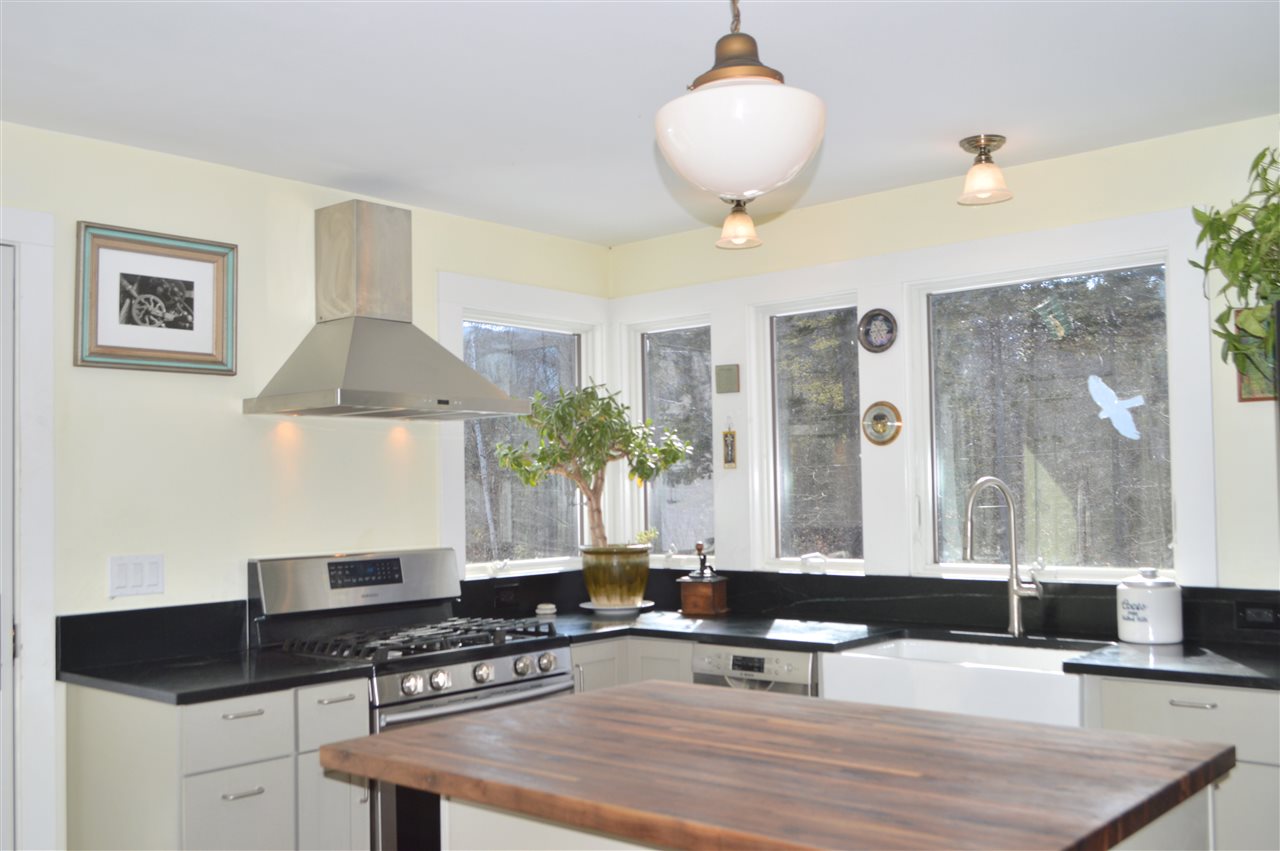 303 Potter Road Wardsboro, VT 05355 - Photo 4 of 24