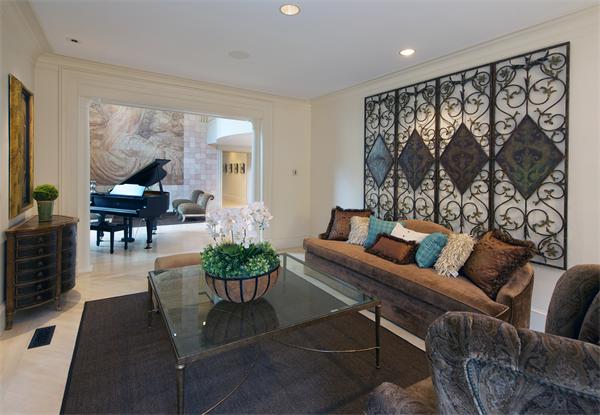 66 Cutler Road Needham, MA 02492 - Photo 3 of 18 Gallery Image 3