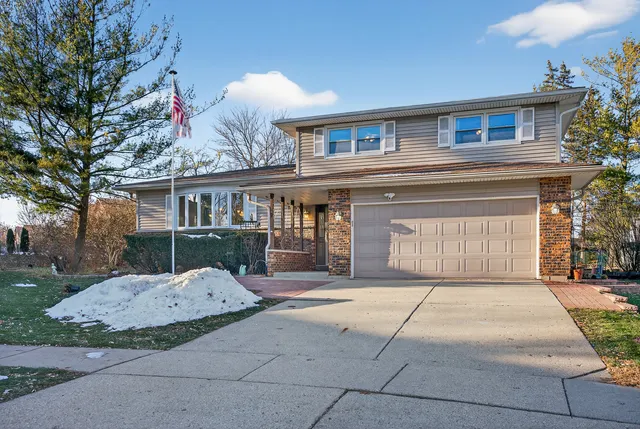 $375,000 | 1790 Devonshire Court, Elgin, IL 60123