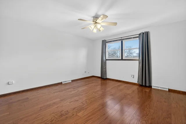 $375,000 | 1790 Devonshire Court, Elgin, IL 60123