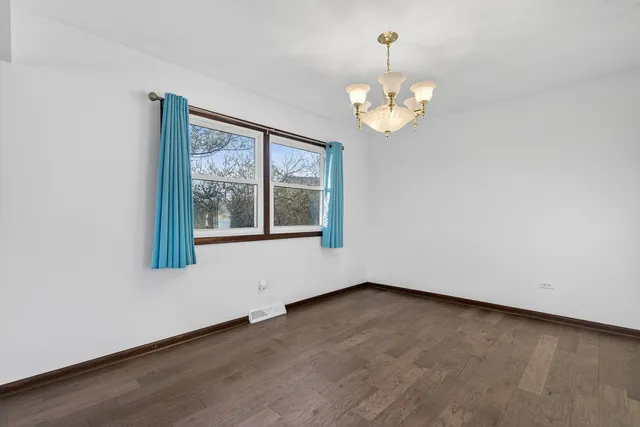 $375,000 | 1790 Devonshire Court, Elgin, IL 60123