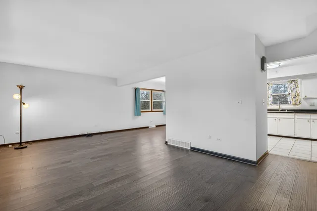 $375,000 | 1790 Devonshire Court, Elgin, IL 60123