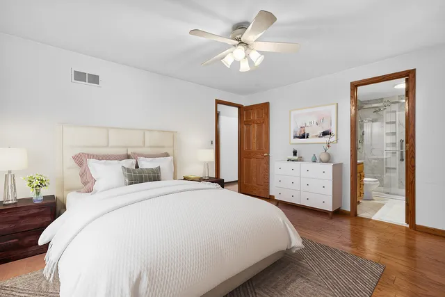 $375,000 | 1790 Devonshire Court, Elgin, IL 60123