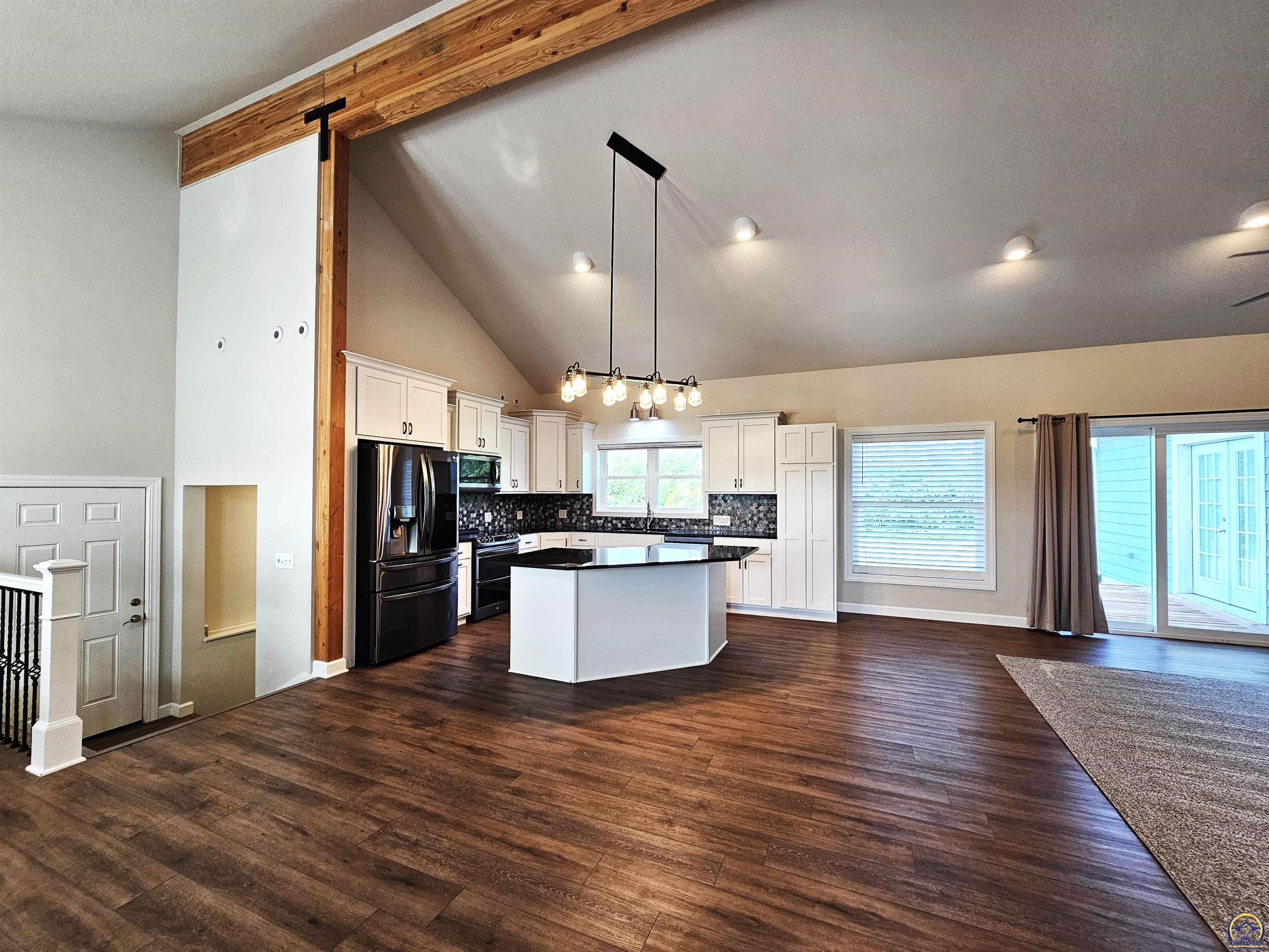 611 South 3rd Sabetha, KS 66534 - Photo 14 of 36