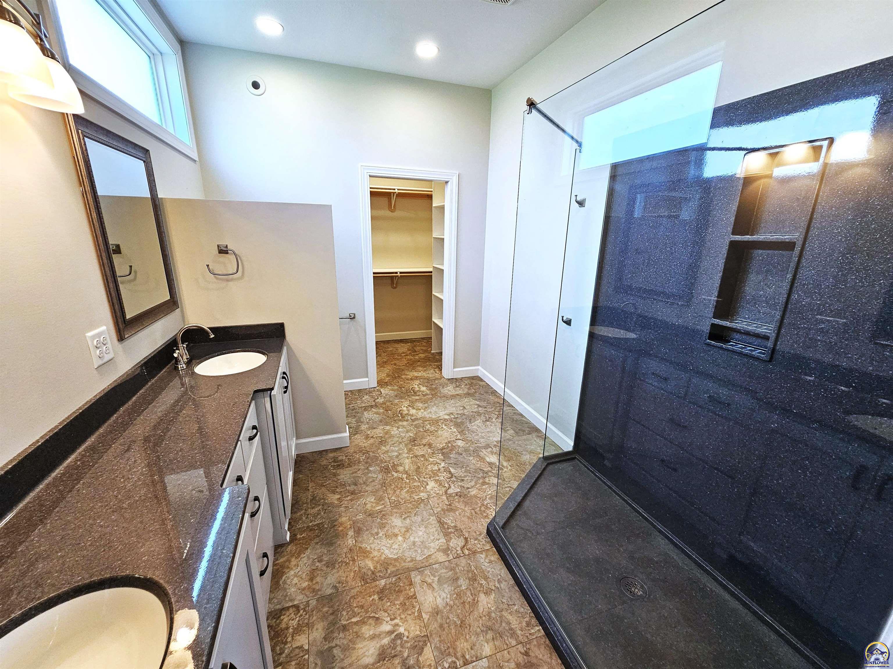 611 South 3rd Sabetha, KS 66534 - Photo 21 of 36