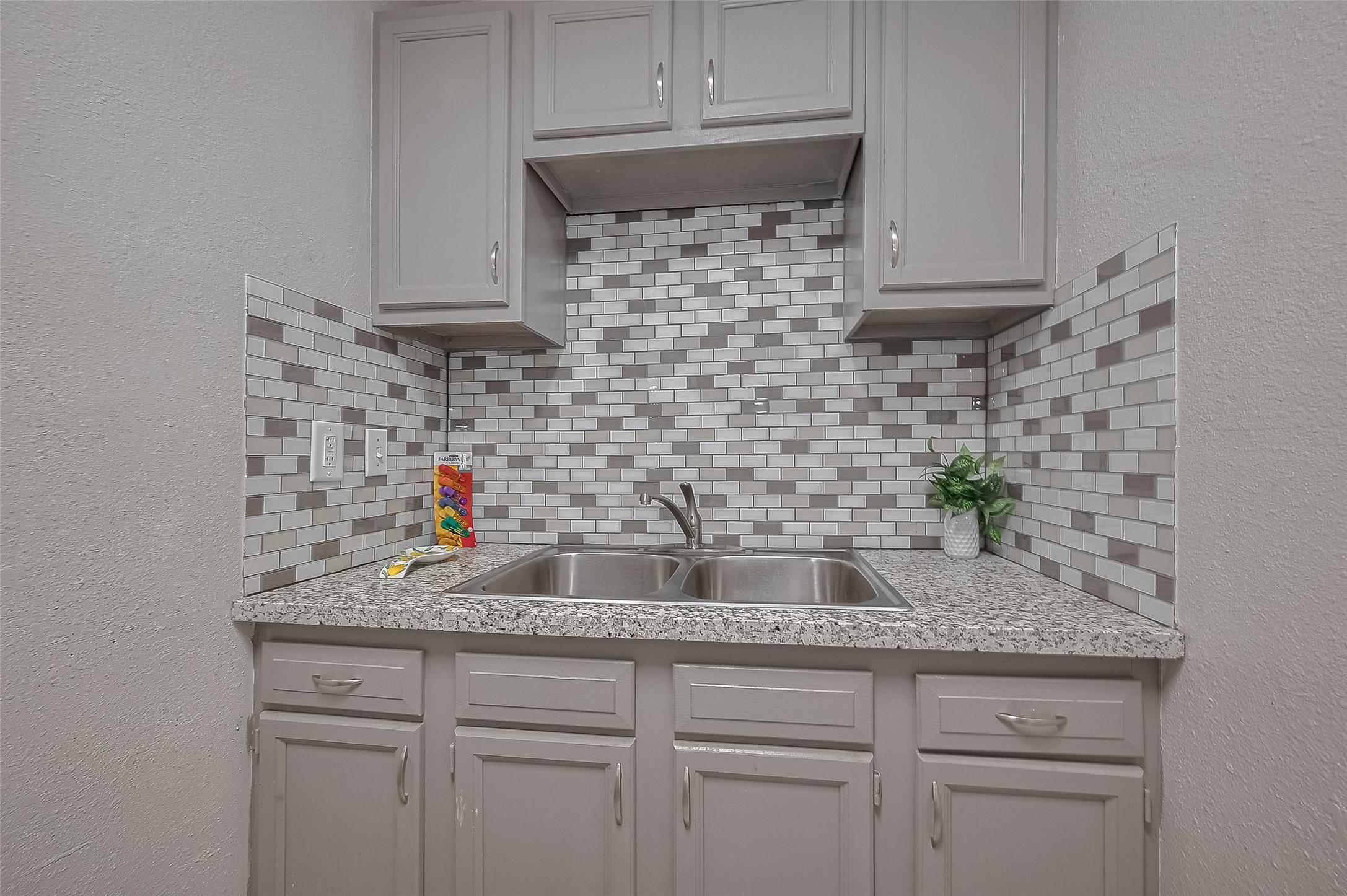 1813 Hatwell Street Houston, TX 77023 - Photo 32 of 44