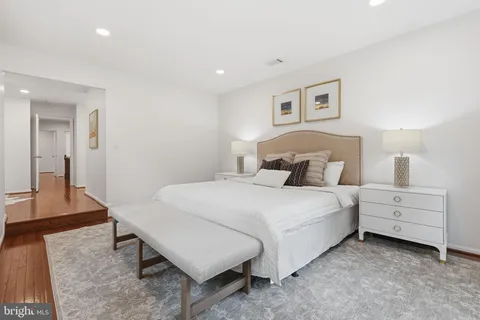 $1,049,900 | 1122 Bettstrail Way, Potomac, MD 20854
