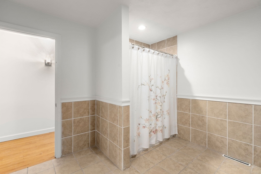 44 Connolly Road Billerica, MA 01821 - Photo 24 of 39