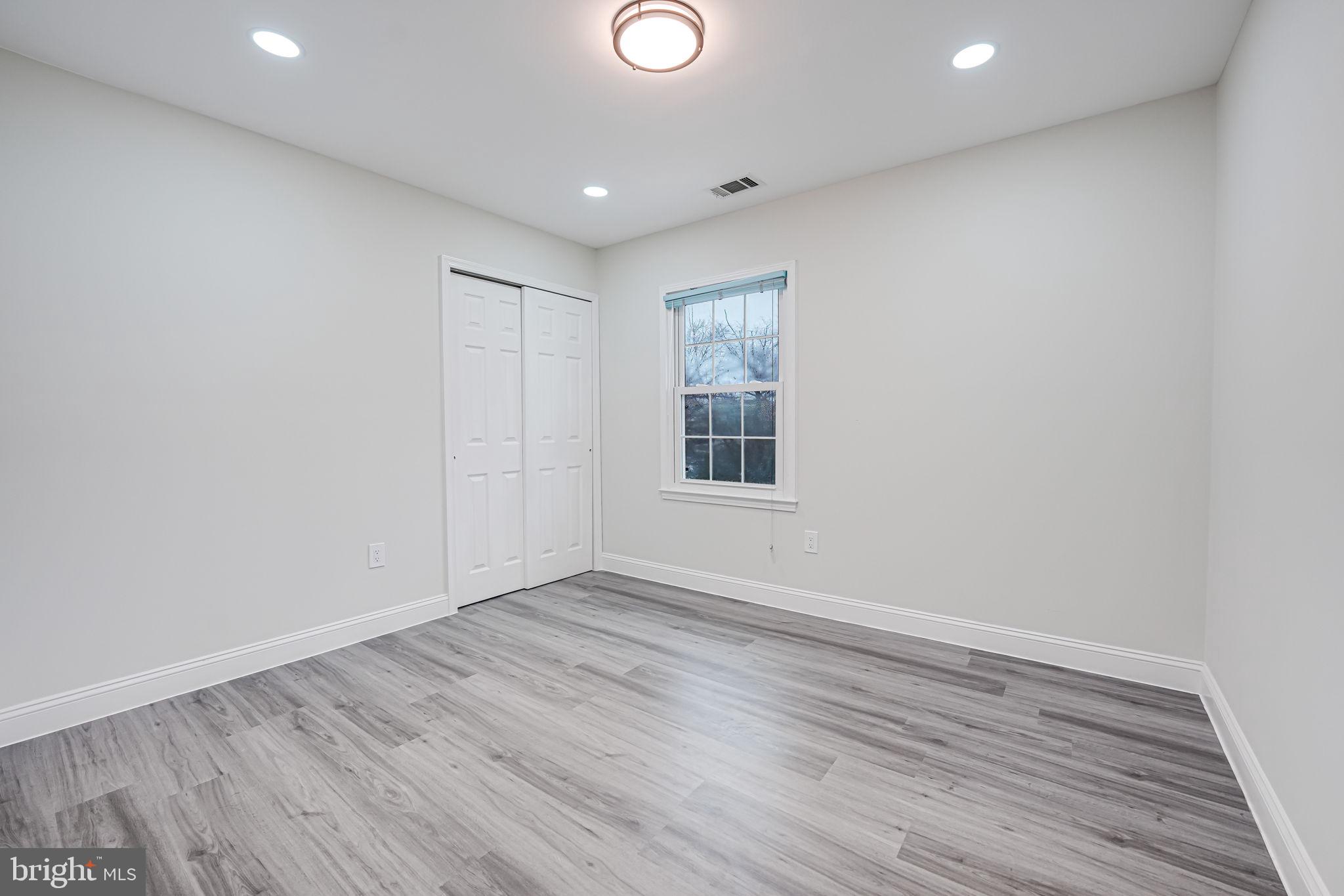 1262 Kensington Road McLean, VA 22101 - Photo 22 of 42