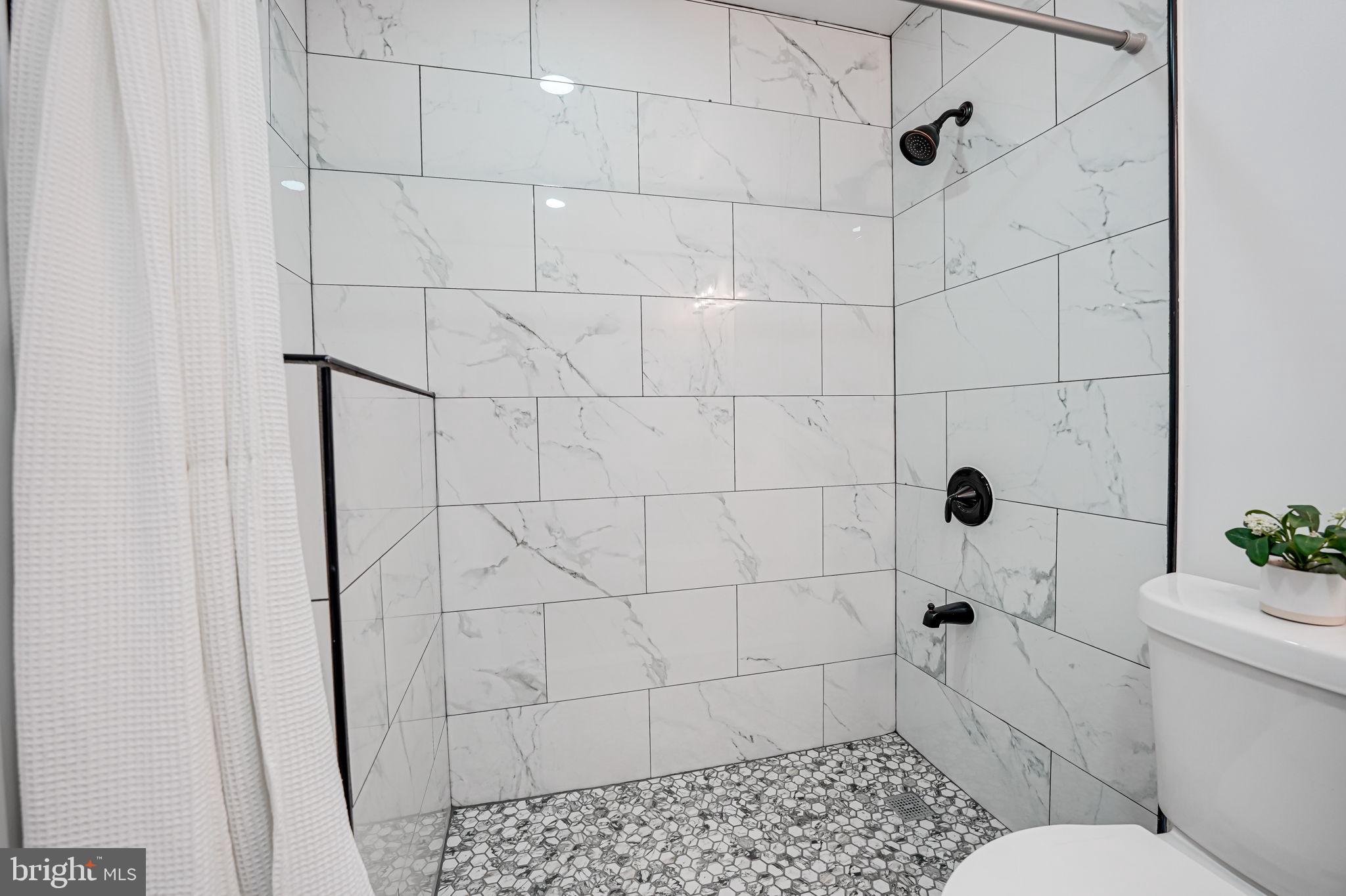 1262 Kensington Road McLean, VA 22101 - Photo 25 of 42