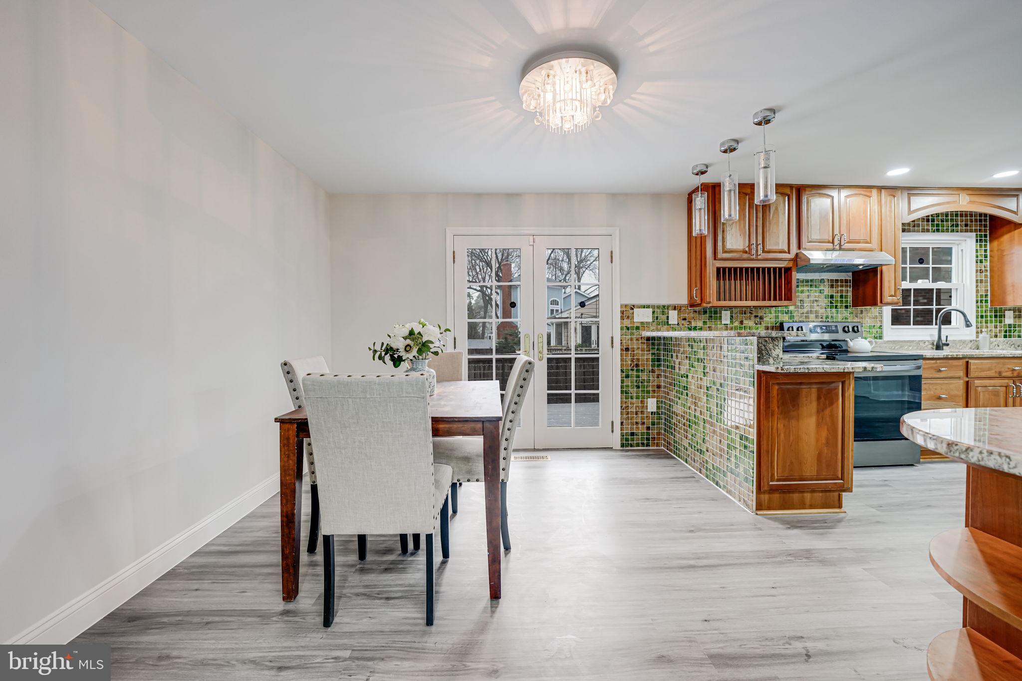 1262 Kensington Road McLean, VA 22101 - Photo 9 of 42