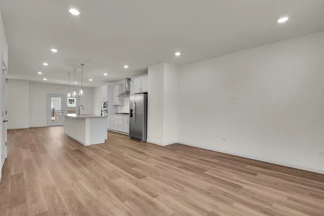 $3,800 | 6275 Sandbelt Drive, Lisle, IL 60532