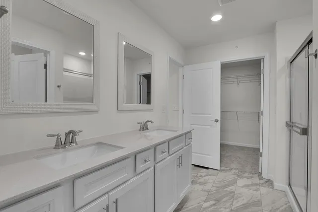 $3,800 | 6275 Sandbelt Drive, Lisle, IL 60532