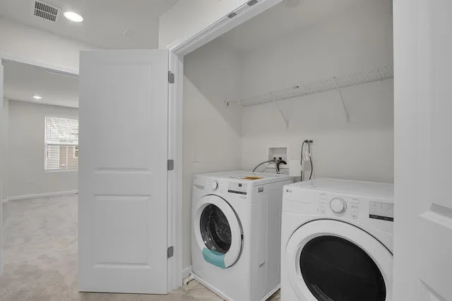 $3,800 | 6275 Sandbelt Drive, Lisle, IL 60532