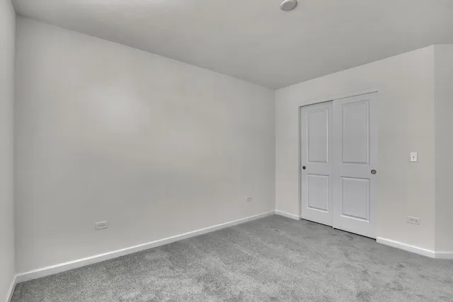 $3,800 | 6275 Sandbelt Drive, Lisle, IL 60532