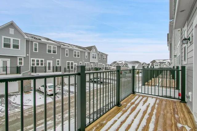 $3,800 | 6275 Sandbelt Drive, Lisle, IL 60532