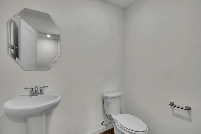 $3,800 | 6275 Sandbelt Drive, Lisle, IL 60532