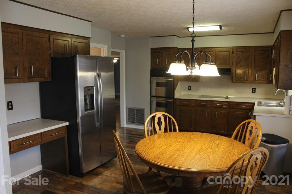 1739 Drexel Road Valdese, NC 28690 - Photo 19 of 32 Gallery Image 19