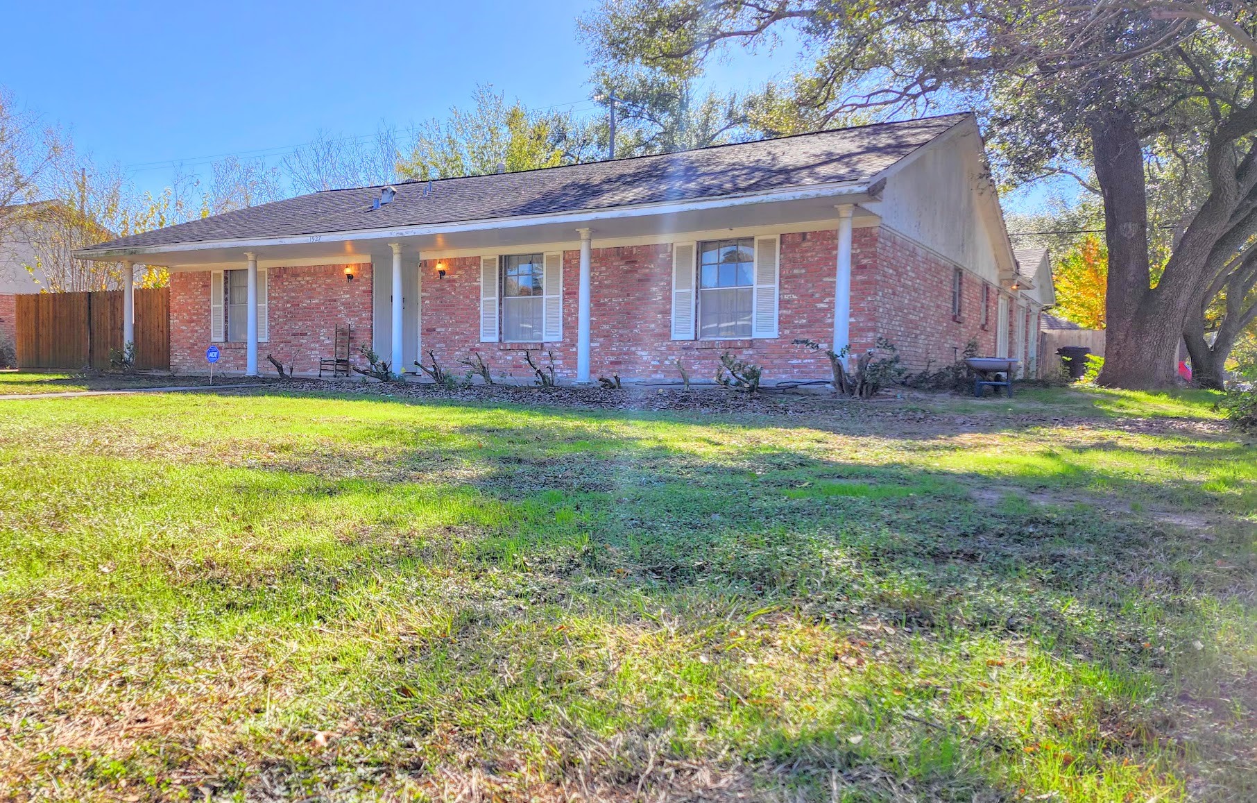 1927 Bethlehem Street Houston, TX 77018 - Photo 3 of 25 a view of a house with a backyard