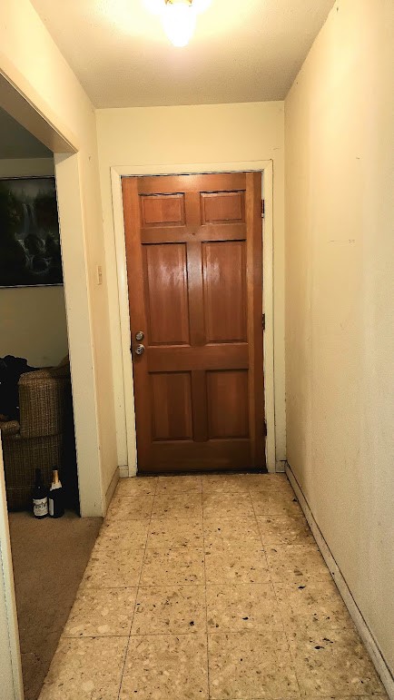 1927 Bethlehem Street Houston, TX 77018 - Photo 9 of 25 LONG ENTRY HALL!