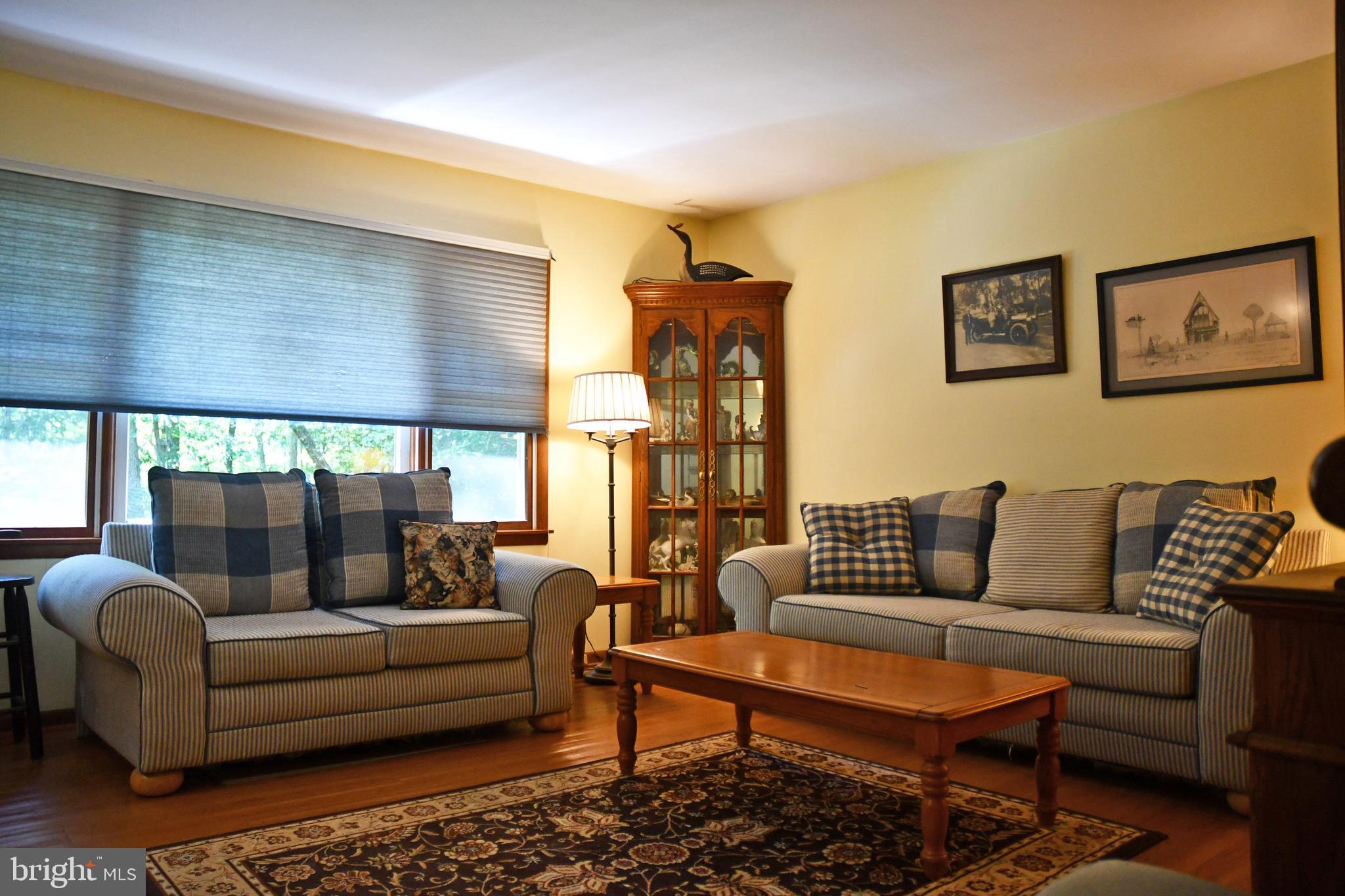2146 Old Elk Neck Road Elkton, MD 21921 - Photo 8 of 17 Living Room Upper Level
