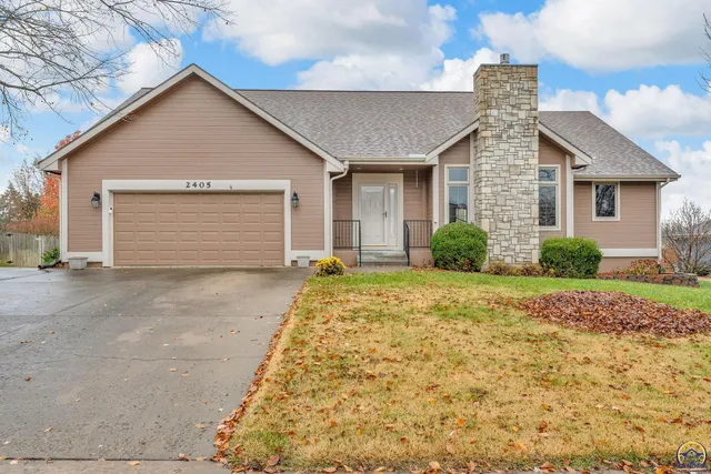 $459,000 | 2405 Southeast Saturn Drive, Topeka, KS 66605