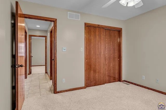 $448,000 | 2405 Southeast Saturn Drive, Topeka, KS 66605