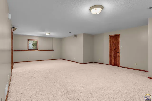 $448,000 | 2405 Southeast Saturn Drive, Topeka, KS 66605