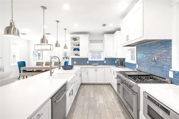 $1,990,000 | 135 Sunrise Avenue, Port Aransas, TX 78373