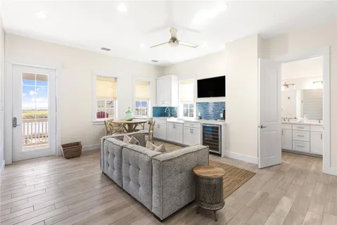 $1,990,000 | 135 Sunrise Avenue, Port Aransas, TX 78373