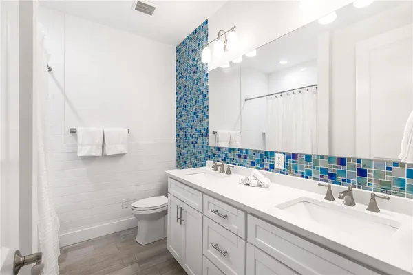 $1,990,000 | 135 Sunrise Avenue, Port Aransas, TX 78373