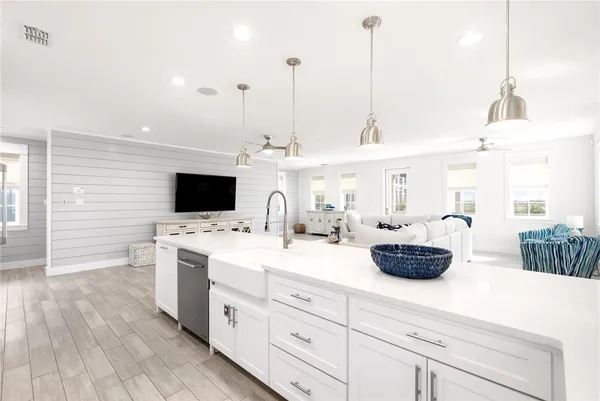 $1,990,000 | 135 Sunrise Avenue, Port Aransas, TX 78373
