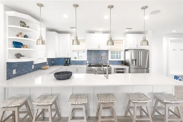 $1,990,000 | 135 Sunrise Avenue, Port Aransas, TX 78373