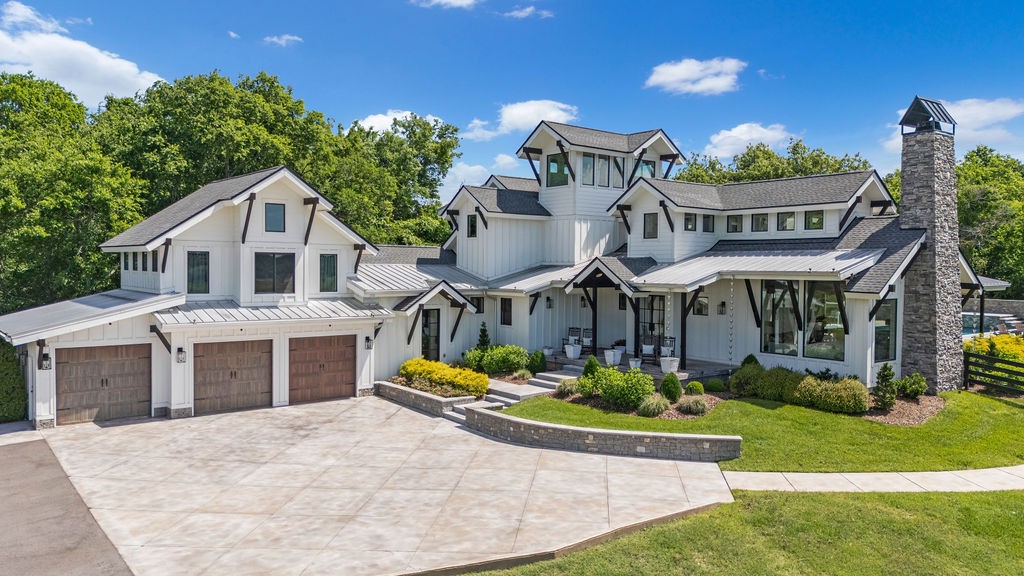 1884 West Harpeth Road Franklin, TN 37064 - Photo 1 of 29 Gallery Image 1