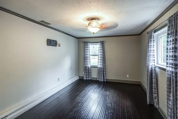 $365,900 | 14520 Shoredale Lane, Farmers Branch, TX 75234