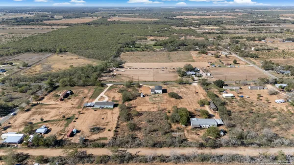 $75,000 | 2240 County Road 5710, Devine, TX 78016