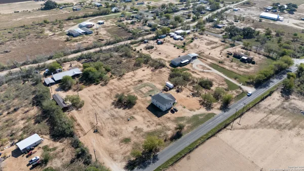 $75,000 | 2240 County Road 5710, Devine, TX 78016