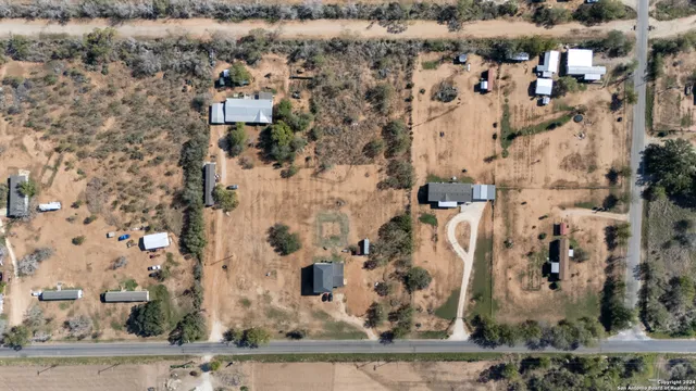 $75,000 | 2240 County Road 5710, Devine, TX 78016