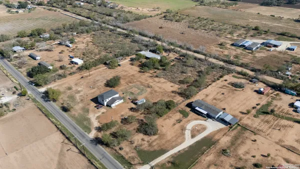 $75,000 | 2240 County Road 5710, Devine, TX 78016