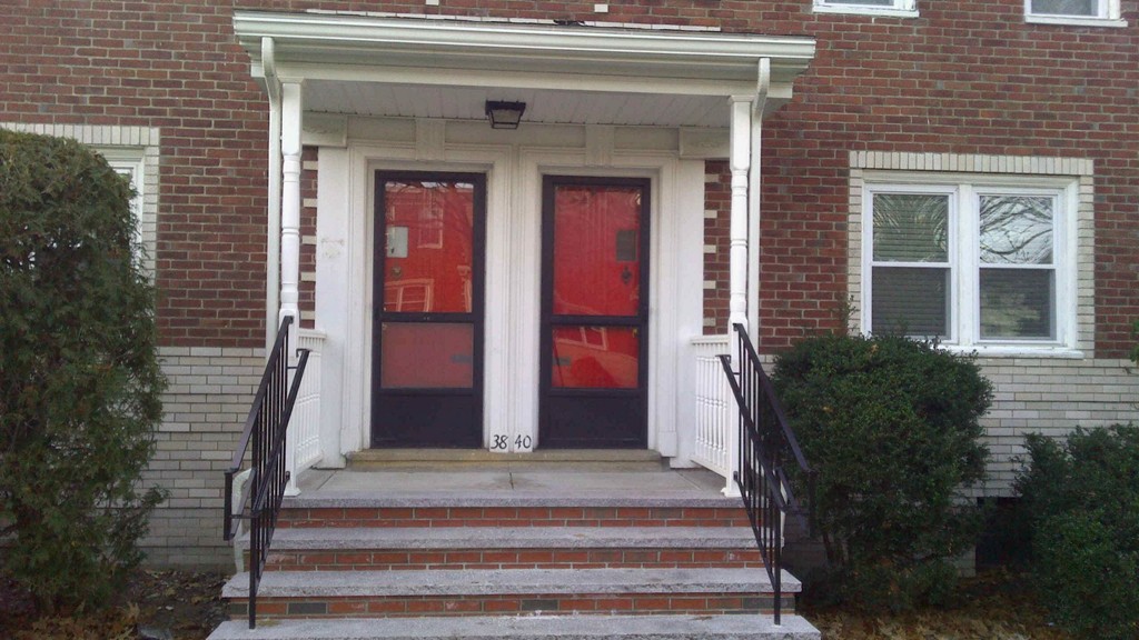 38 Newman Road, Unit 38 Malden, MA 02148 - Photo 2 of 19