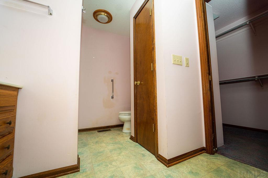 710 East Hamilton Road Fort Wayne, IN 46819 - Photo 19 of 32
