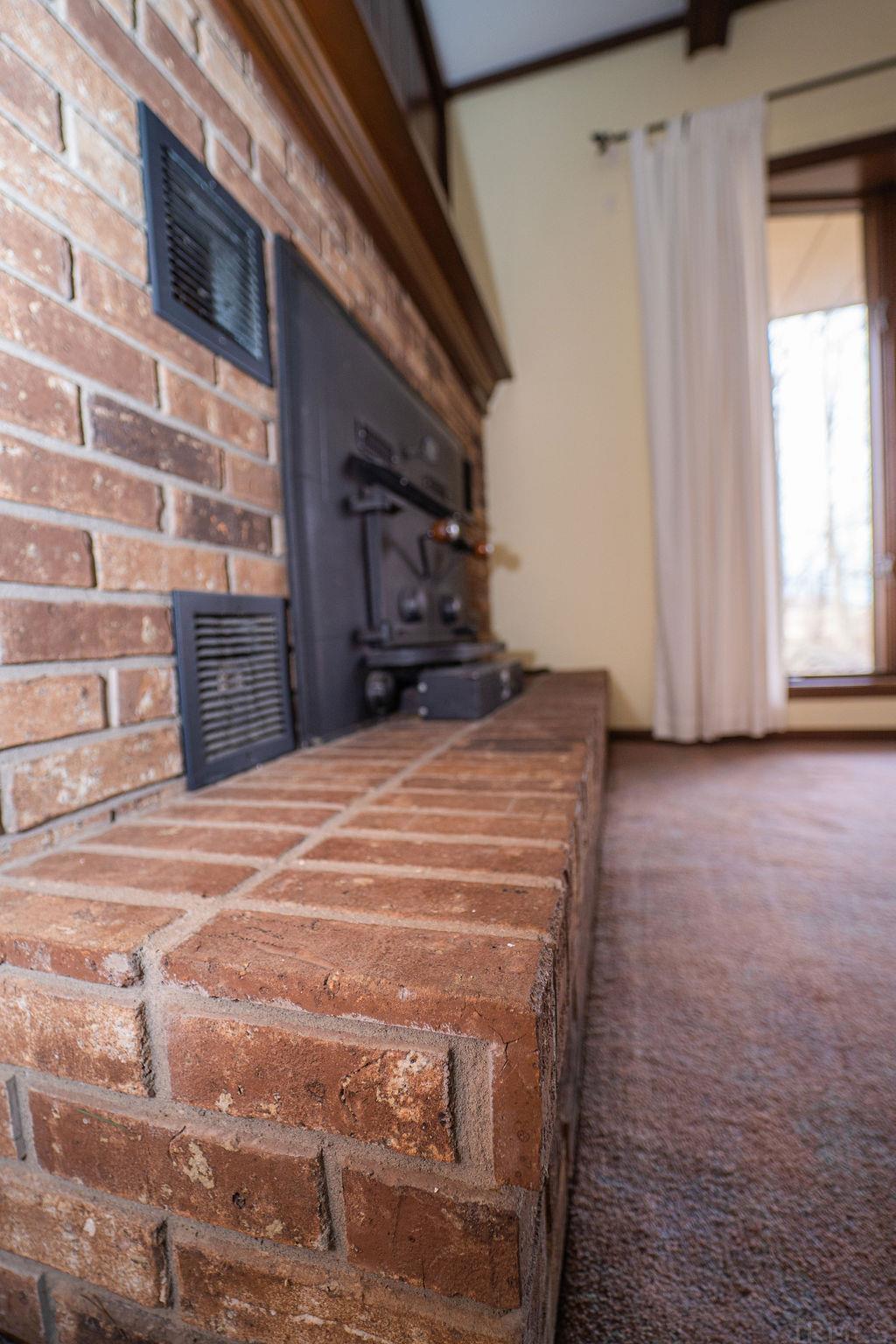 710 East Hamilton Road Fort Wayne, IN 46819 - Photo 7 of 32