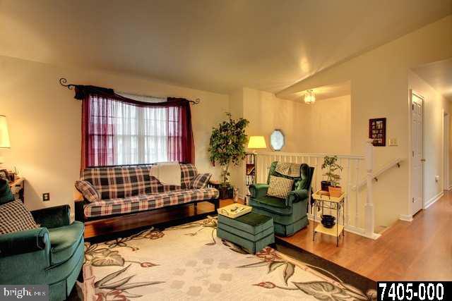 313 Kendale Road Red Lion, PA 17356 - Photo 4 of 25 Gallery Image 4