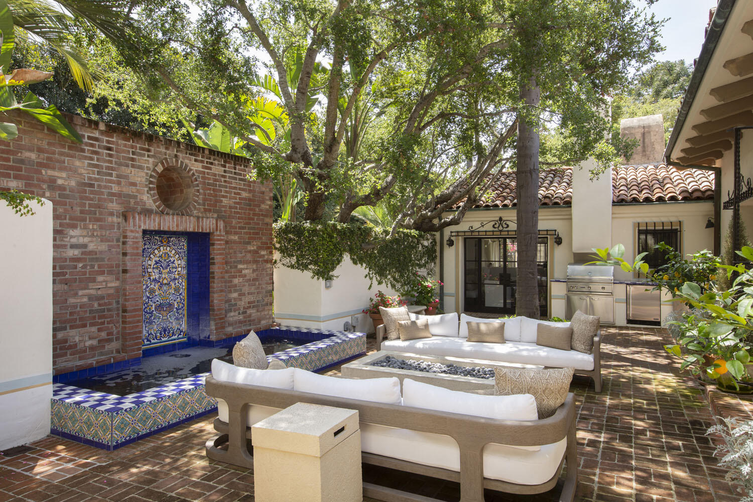 779 Ayala Lane Montecito, CA 93108 - Photo 28 of 58 16 Patio w_ outdoor kitchen