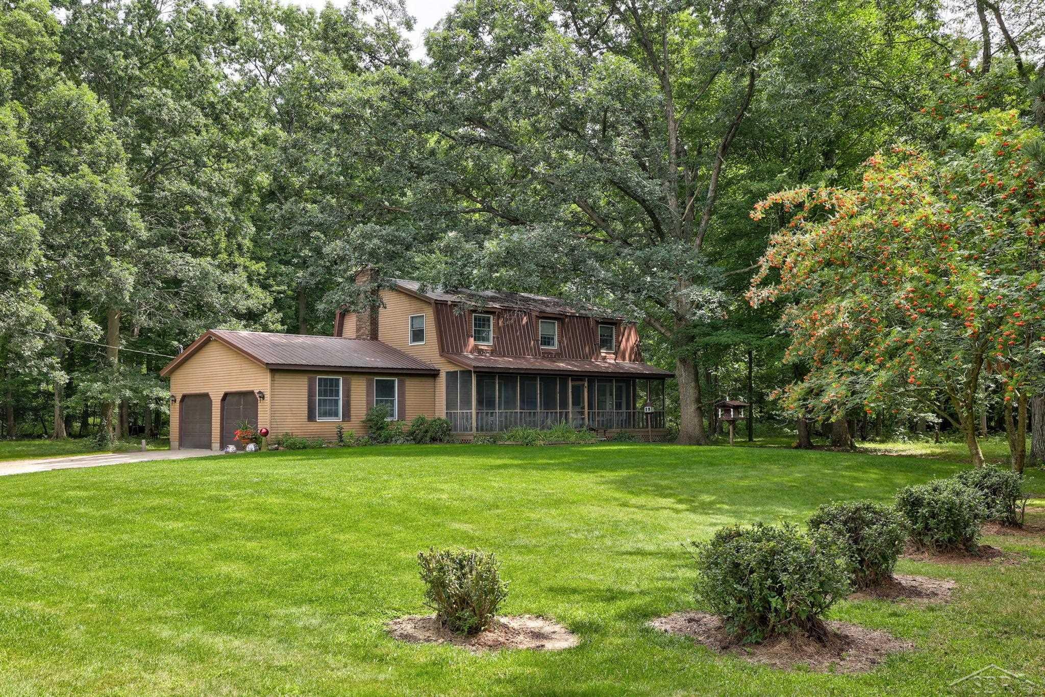 8101 Vassar Road Millington, MI 48746 - Photo 2 of 72 50119316-1.JPG